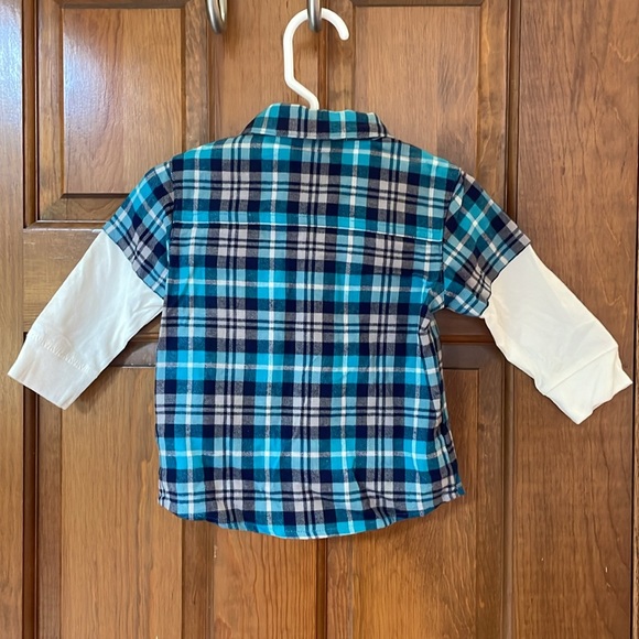 Carters Long Sleeve Plaid Button Down Shirt - Size 9M - Picture 5 of 5